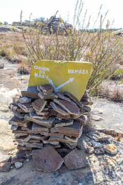 Hiking signpost pointing to Canyon des Makis, Isalo, Madagascar