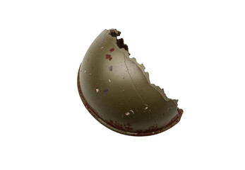 Obraz premium Broken military helmet showing war damage and destruction