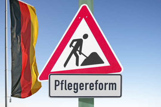 Symbolbild, Pflegereform als Dauerbaustelle in deutscher Gesundheitspolitik.