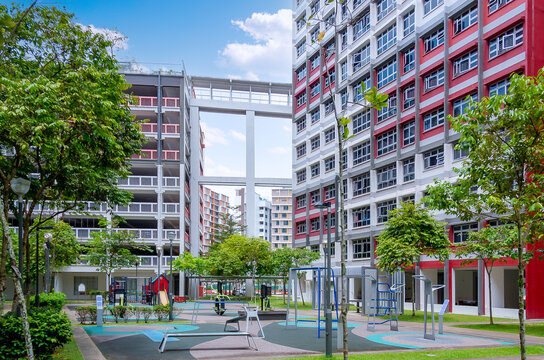 HDB housing estate with amenities at Bukit Batok West, Singapore
