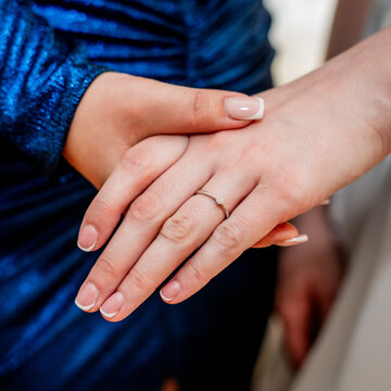 Closeup photo of holding hands