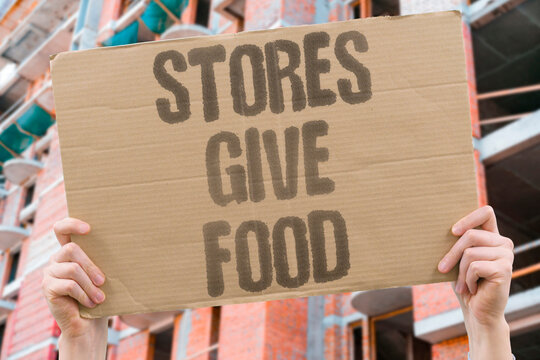 "Stores give food" Supermarket chain donated meals to families. ALDI. DONATES. MEALS. FOOD. CHARITY.