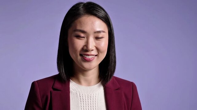 East Asian female education consultant providing professional mentorship and career guidance for modern learning, online education, academic support and personal development services