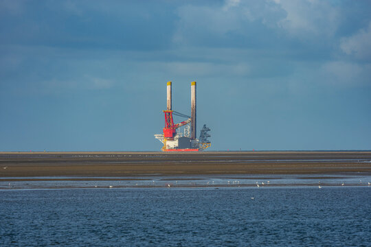 Offshore wind turbine installation vessel working at sea