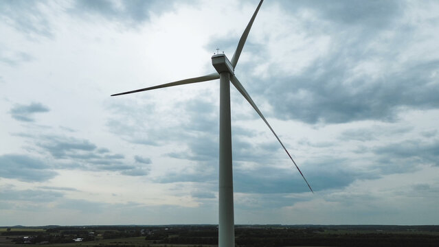 Wind turbine blades turning with motion