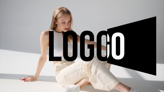 Logo Shape Transition Square Left &ndash; Dynamic Square Logo Reveals, Geometric Wipes and Creative Shape Transition Effects for Promos, Openers and Modern Motion Graphics