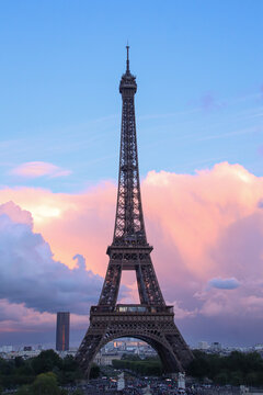 eiffel tower in paris