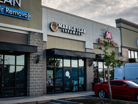 Marble Slab Marcos Pizza Storefronts in Pooler Georgia