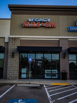Legacy Nails Spa Exterior in Pooler Georgia