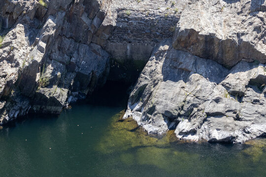 Z&ecirc;zere river, portugal, hydroelectric dam infrastructure