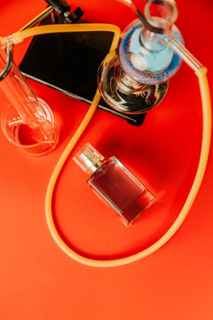 Perfume bottle and laboratory apparatus for essence extraction