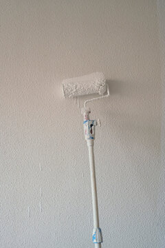 Paint roller for home renovation and wall remodeling