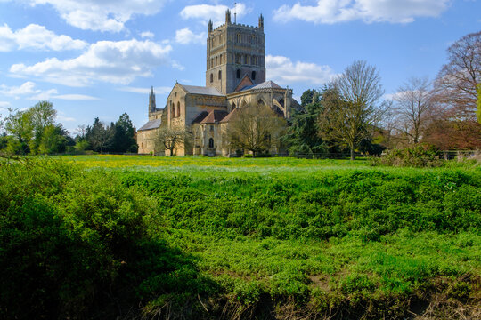 Spring comes to Tewkesbury Abbey on a beautiful April afternoon, Gloucestershire, UK.