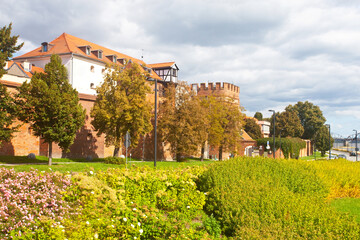 Bulwar nad Wisłą w Toruniu, Polska, The Vistula River Boulevard in Toruń, Poland  © 123108 Aneta
