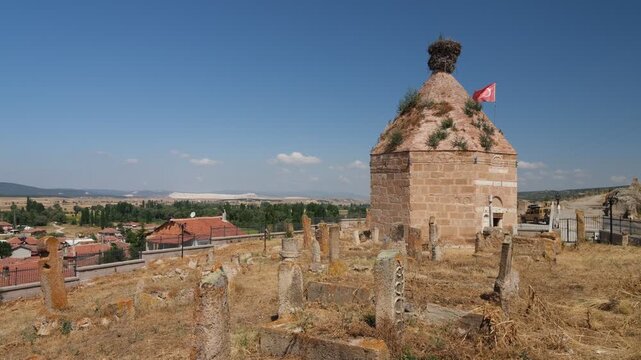 Himmet tombul ( K&uuml;mbet). Phrygian valley. Eskisehir, T&uuml;rkiye. 4k video