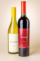 Obraz premium Red and white wine bottles mockup