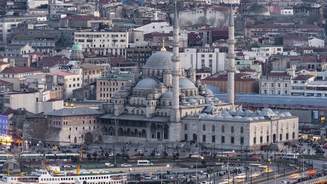 View of Yeni Cami mosque, Fatih, Istanbul, Turkey