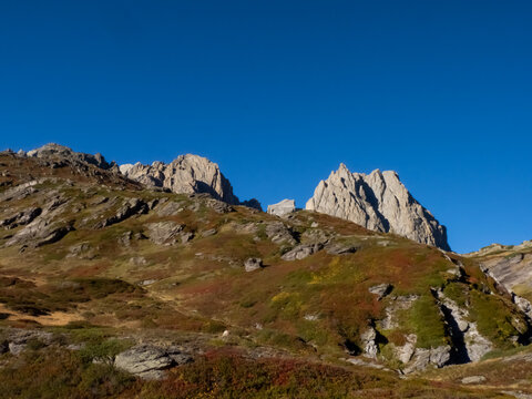 pics au seuil des rochilles dans le massif des cerces au bout de la vall&eacute;e de la clar&eacute;e, dans les alpes fran&ccedil;aises