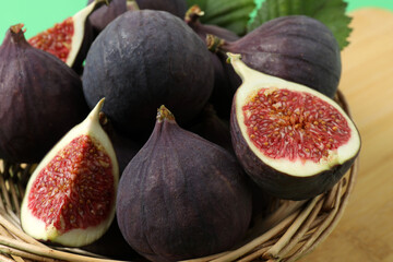 Fresh autumn figs on a colored background.  © Pixora ST 