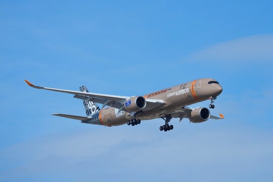 Airbus A350F atterrissage