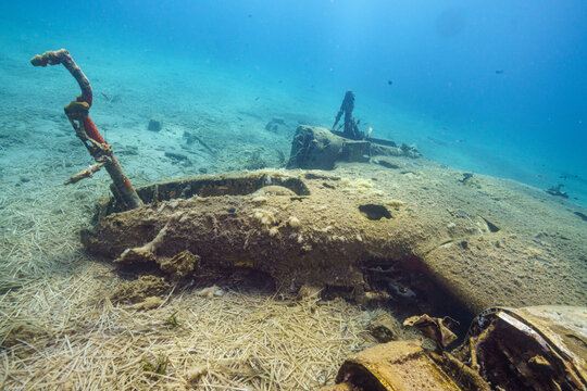 Beechcraft RU-21A Aircraft Wreck Dive in Anavyssos Bay