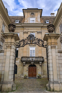Baroque gilded gate at Zunfthaus zur Meisen guildhouse in Zurich, Switzerland