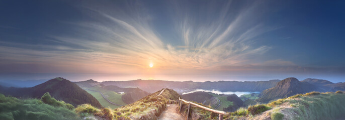 Obraz premium Mountain landscape Ponta Delgada island, Azores