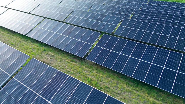 Renewable electricity generation at industrial power plant