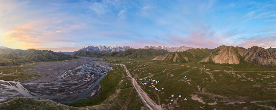 Panoramic Kok Kiya Valley near Kel Suu in Naryn, Kyrgyzstan