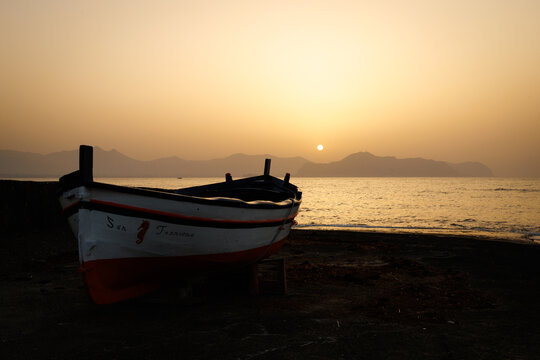 tramonto sul mare