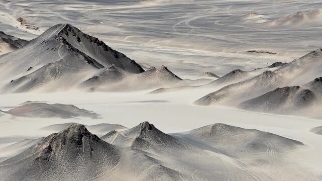 Mars-Like Wind-Carved Ridges at Lenghu, Qaidam Basin, Qinghai