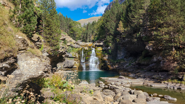 Senda de los Cazadores, Ordesa y monte perdido, Arag&oacute;n, Pirineos, Espa&ntilde;a