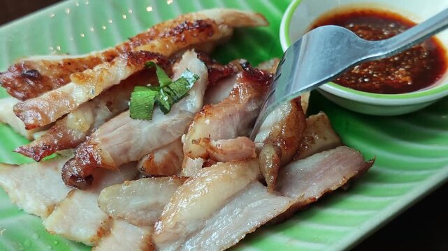 Grilled pork with spicy dipping sauce