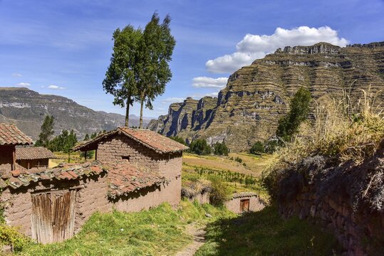 Houses in typical village, Andes, near Cusco, Peru, South America
