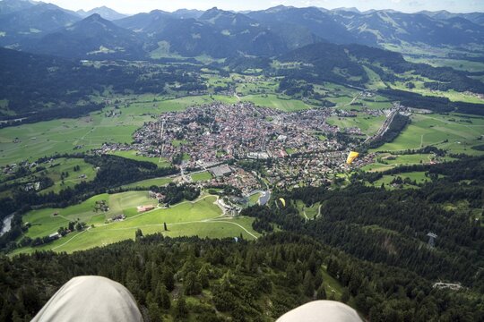 Aerial view, paragliding flight, view of Oberstdorf and the Allg&auml;u Alps, Oberallg&auml;u, Allg&auml;u, Bavaria, Germany