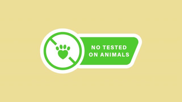 Cruelty-free product certification sticker animation with a green paw print on a transparent background. Cruelty-free certification symbol. Seamless animated icon. 4K video overlay isolated element.