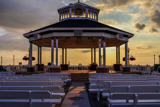 Pavilion at Sunrise 