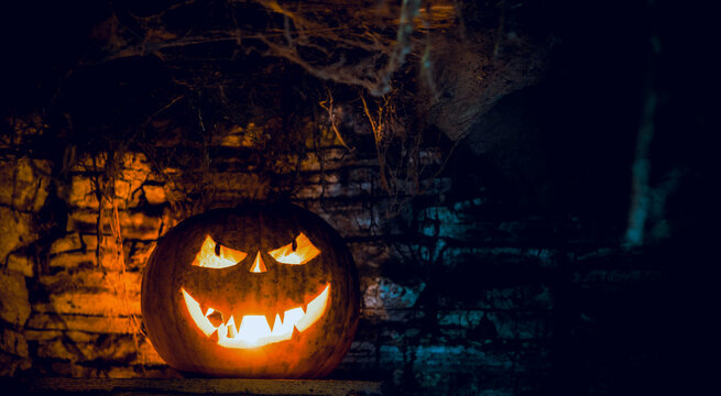 spooky Jack'o'lantern Halloween pumpkin