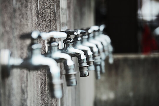 学校の水道蛇口