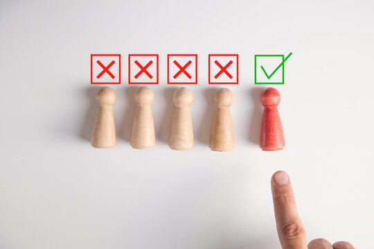 Candidate shortlisting. Selected and rejected applicants
