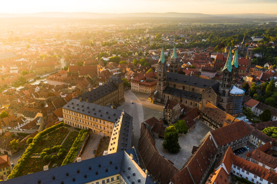 Luftaufnahme, Deutschland, Bayern, Oberfranken, Bamberg, Bamberger Dom mit neuer Residenz
