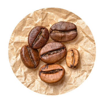 Roasted whole coffee beans with fine details on crumpled round circular brown paper isolated on transparent background