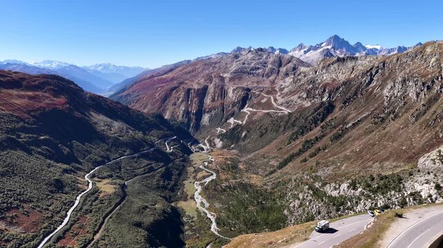 Rhonegletscher und Furkapassstrasse in den Schweizer Alpen &ndash; September 2026
