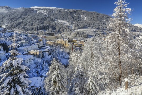 Snow-covered winter panorama of the village, Bad Gastein, Gastein Valley, Hohe Tauern National Park, Salzburg province, Austria