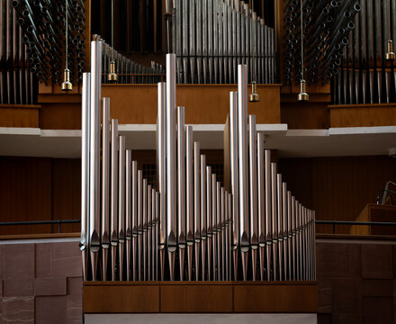 Organ pipes in a concert hall setting