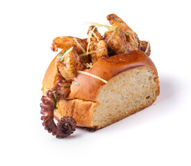 Shrimp and octopus seafood sandwich on a transparent background © mario