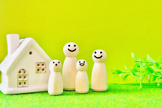 家族のイメージとグリーン背景