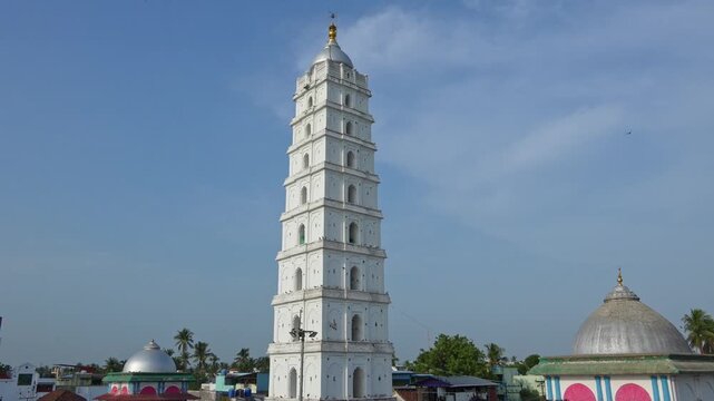 Nagore Dargah Shareef, Nagore Andavar is a dargah built over the tomb of the Sufi saint Nagore Syed Abdul Qadir Shahul Hamid, Sufi islam, Sufis, located in Nagore, Nagapattinam, Tamil Nadu, India.