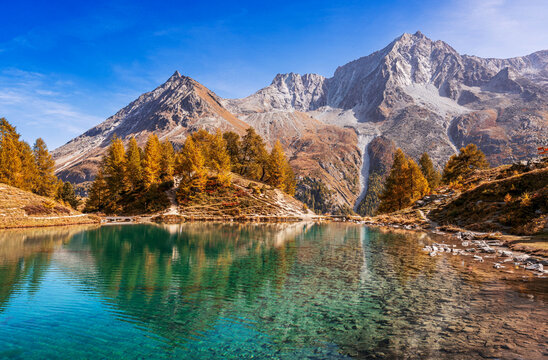 Lac Bleu in Arolla, Switzerland in Val d'HA(C)rens 618