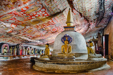 Buddha Statues at Dambulla Cave Temple, Sri Lanka © Travel Sri Lanka